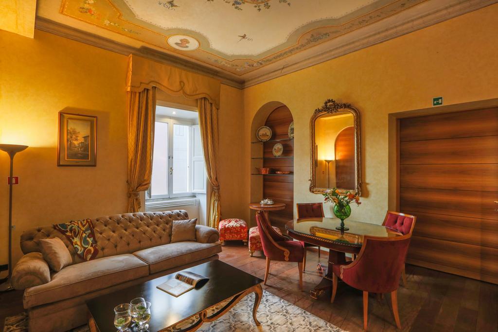 Prestigious Apartment Piazza Navona โรม ภายนอก รูปภาพ