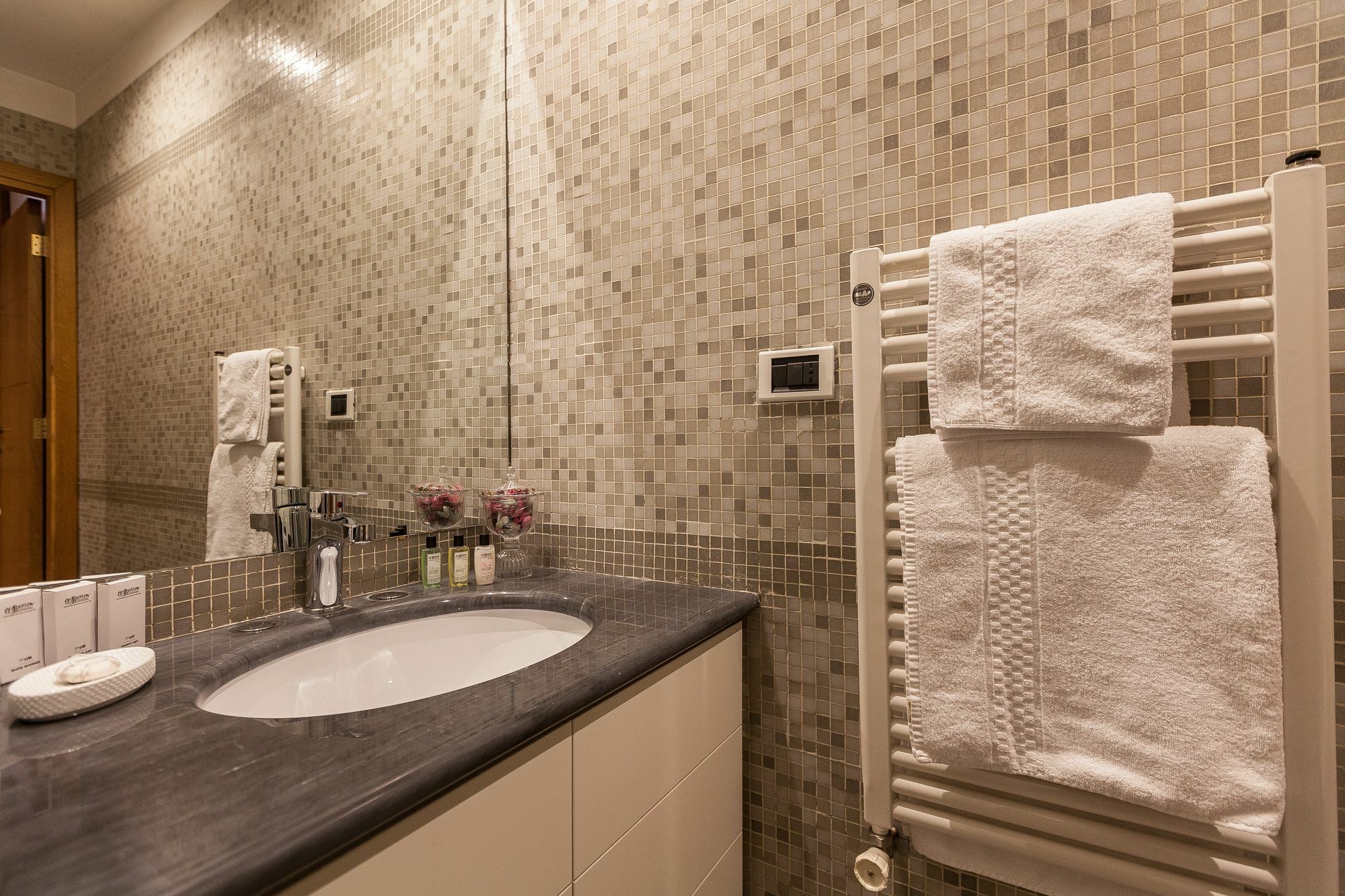 Prestigious Apartment Piazza Navona โรม ภายนอก รูปภาพ